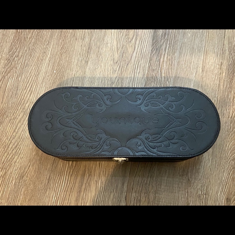 Makeup Trunk - image 1